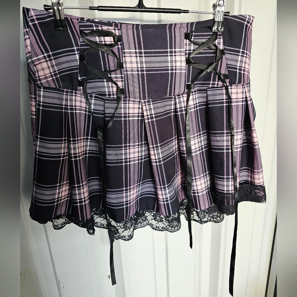 Orsherlly Pink Checker Plaid and Lace Mini Skirt L